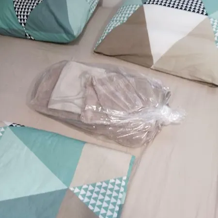 Lägenhet Climatise A 300m Du Port. Refait A Neuf. *