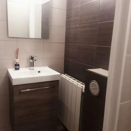 Climatise A 300m Du Port. Refait A Neuf. * Bastia (Corsica)