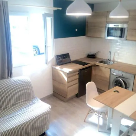 Apartment Climatise A 300m Du Port. Refait A Neuf. Bastia (Corsica)